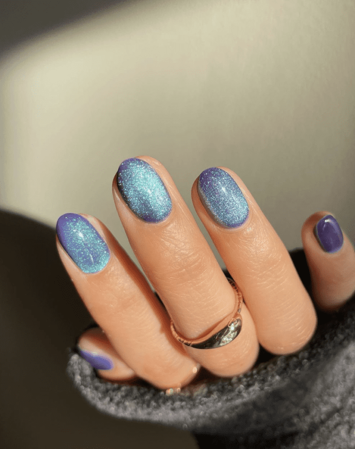 Velvet nails
